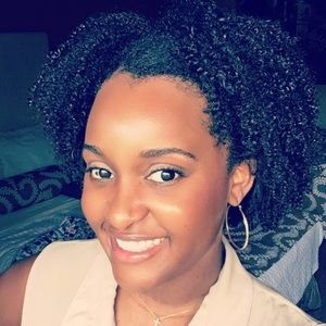 Meet your Posher, Christine